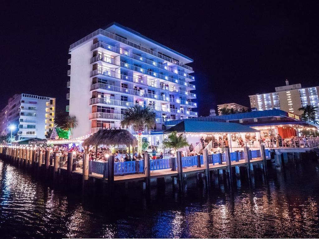 Aloha Escape Pompano Beach Appartement Buitenkant foto